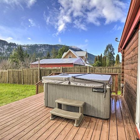 Lakefront Cabin With Stunning Mountain Views And Dock! Mineral Экстерьер фото